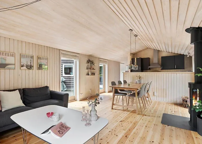 4800-ronne-stampen-vej-2-hus-24 Feriehus Rønne