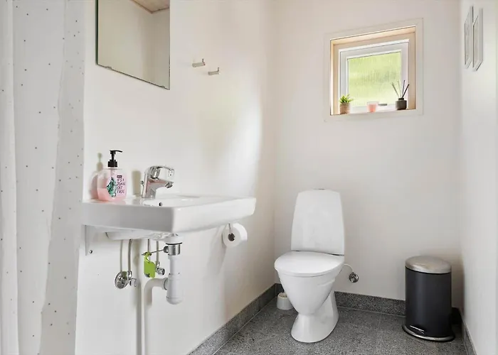 4800-ronne-stampen-vej-2-hus-24 *